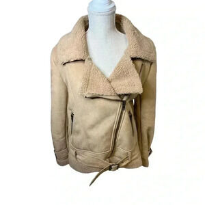 Women’s Cozy Forever 21 Biker Teddy Jacket•Medium Beige•Size Med.•Worn Once•